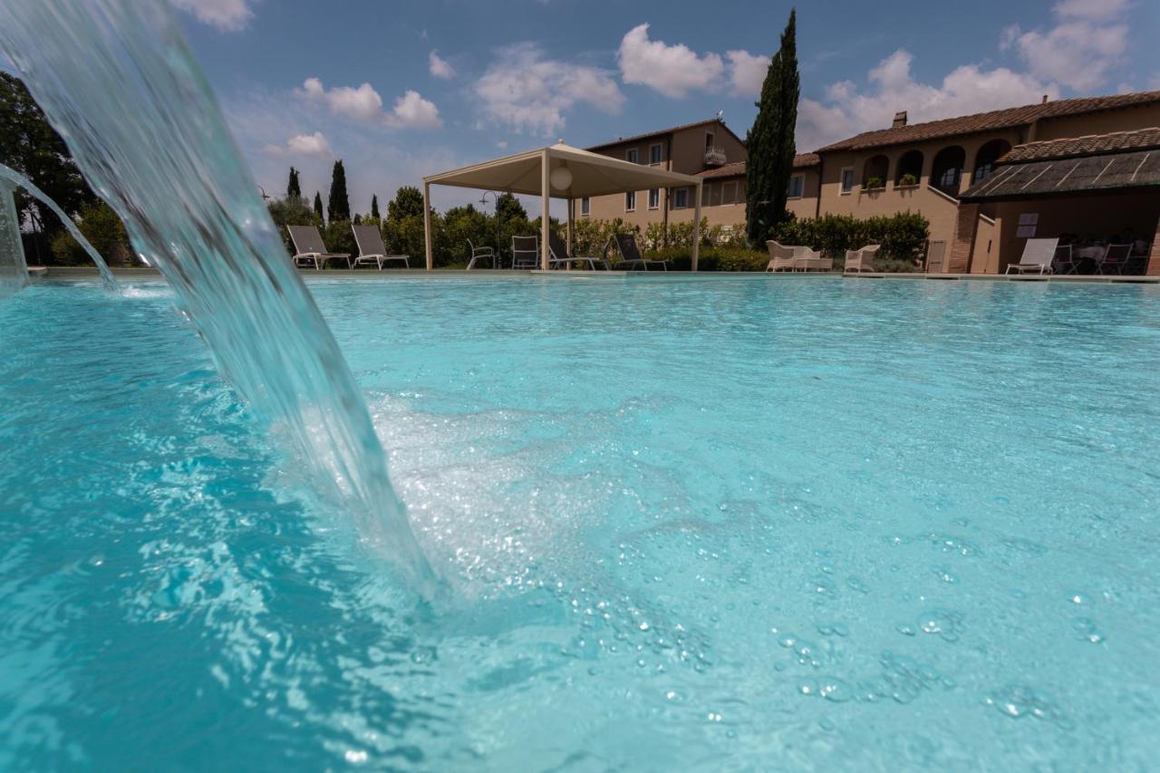 Resort Casale Le Torri 폰사코 외부 사진