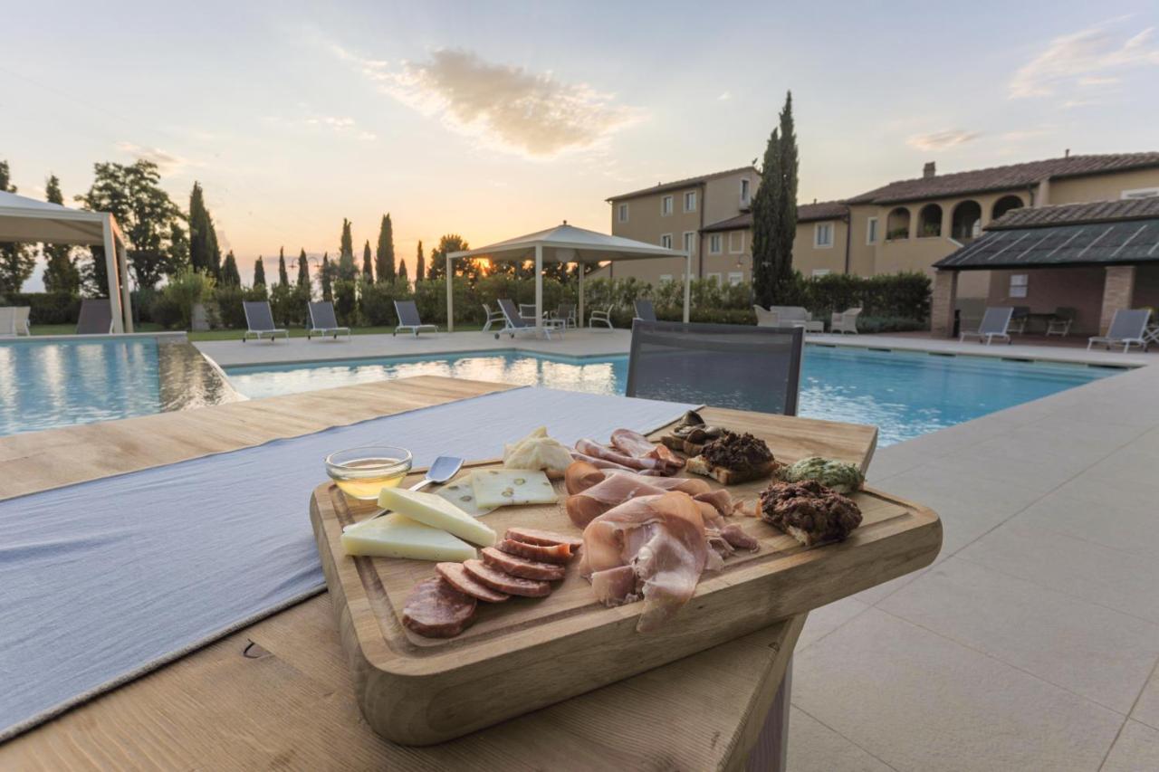 Resort Casale Le Torri 폰사코 외부 사진